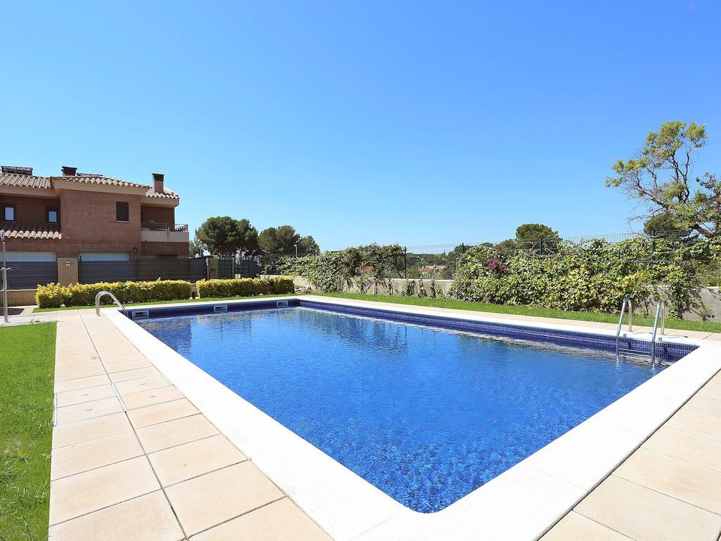 Holiday Cornelia Pucho * Cambrils